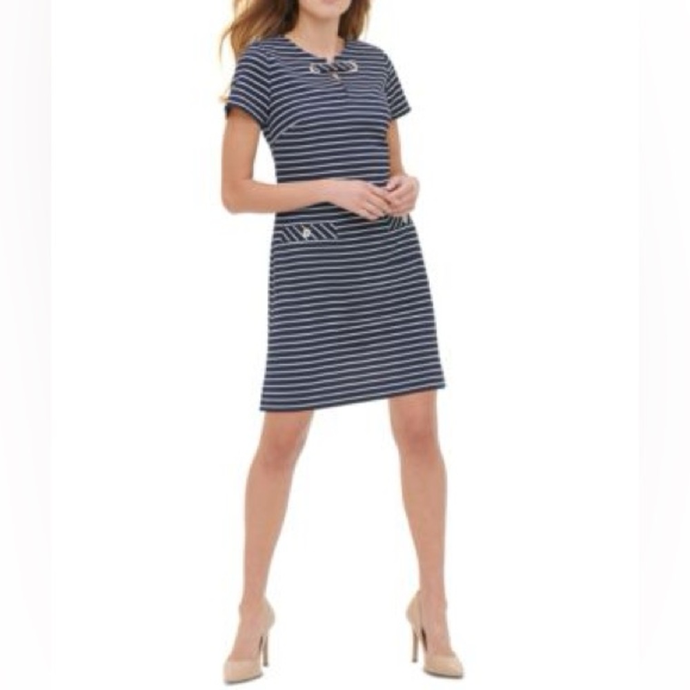 Tommy Hilfiger Striped Knit Dress Women’s Size 8 Navy White Short Sleeve 35”